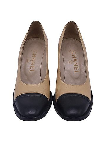 Chanel Chanel Cap-Toe Block-Heel Pumps in Beige Leather (view 2)