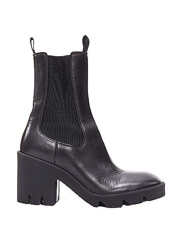 Burberry Burberry Daniel Lee Stride Leather Chunky Heel Boots (view 1)