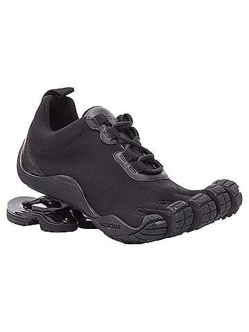 Balenciaga Balenciaga Vibram Toe Technical 5-Toe Suspension Heel Sneakers (view 2)