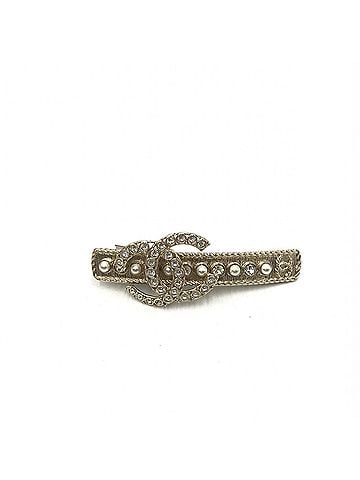 Chanel Crystal Pearl CC Hair Women's Clip (view 2)
