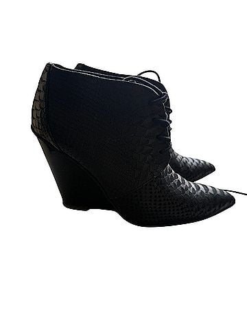 Kenneth Cole Boots (view 1)