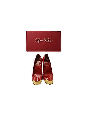 Roger Vivier Roger Vivier Colorblock Pumps in Red Patent Leather (view 2)