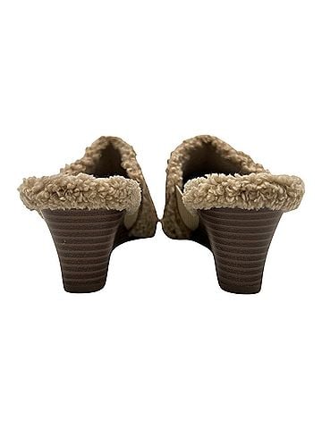 Vivaia Margot Square Toe Wedge Mule Mule/Clog (view 2)