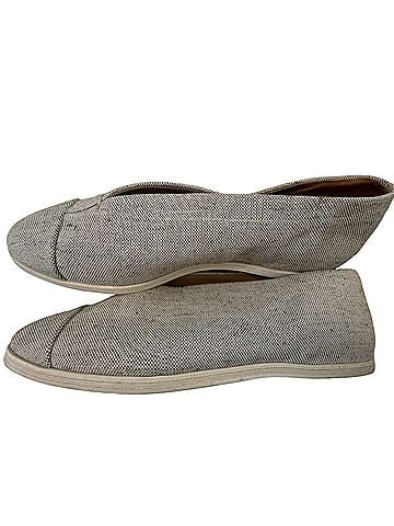 Victoria Beckham Flats (view 2)