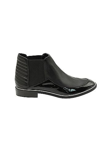 Nicholas Kirkwood Nicholas Kirkwood Quilted Ankle Boots in Black Leather (view 1)