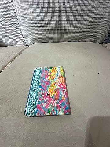 Lilly Pulitzer LILLY PULITZER Passport Cover Holder  with Card Slots Wallet (view 2)