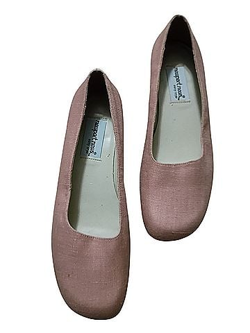 Newport News Newport News  Heels (view 1)