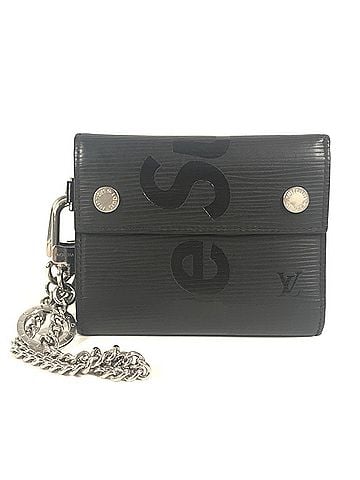 Louis Vuitton LOUIS VUITTON M67711 Epi Leather Supreme Collaboration Chain Wallet CH.CP WALLET Men's Tri-fold in Leather, Noir Black (view 1)