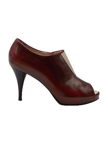 Fendi Fendi Cut-Out Peep-Toe Ankle Boots in Burgundy Leather (view 1)