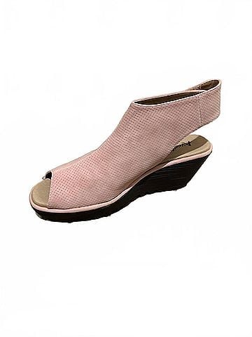 Avanti Women's Tiara Wedge Sandal (view 2)
