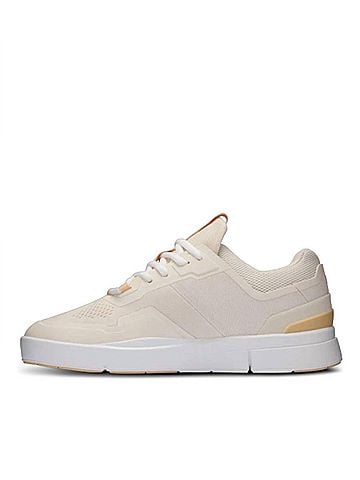 On Women's The Roger Spin Dew Sneaker (view 2)