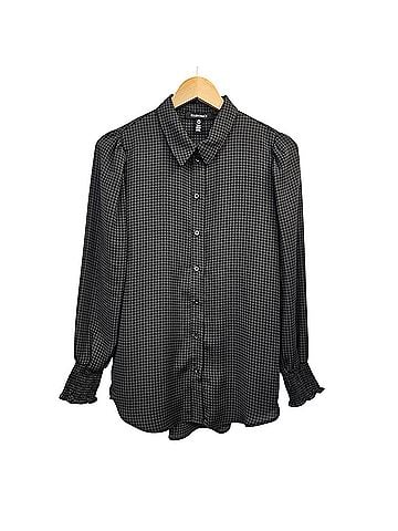 Ellen Tracy Long Sleeve Button-Down Shirt (view 1)