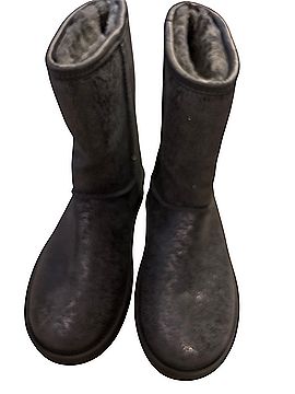 Ugg Snow boots (view 1)