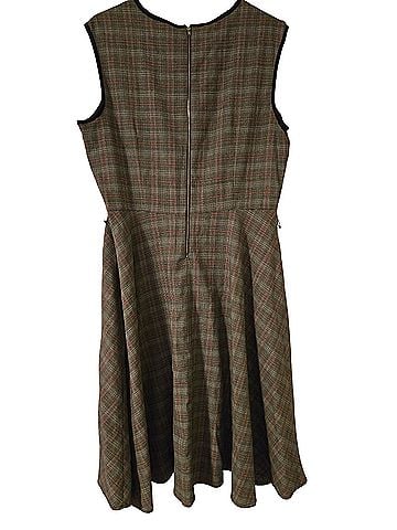 Danny & Nicole Casual Dress (view 2)