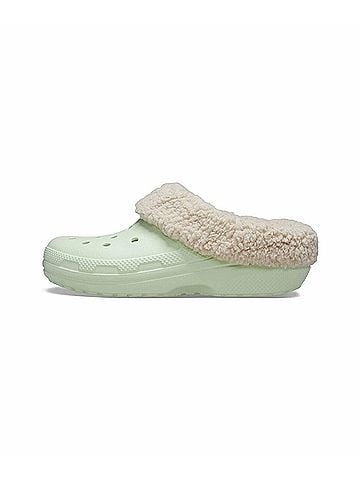 Crocs Women's Classic Blitzen Iv Clog (view 2)