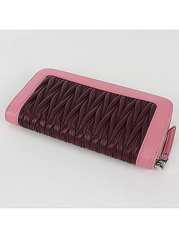 Miu Miu Miu Miu MIU Outlet Long Wallet with Zip-Around Matelasse Finish, Pink, Women's (view 2)
