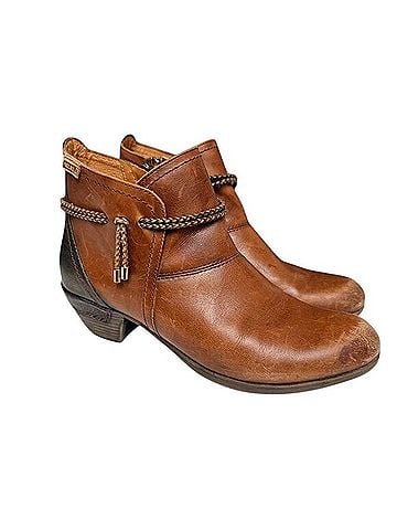 Pikolinos Rotterdam Ankle Boots (view 2)