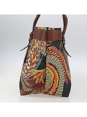 Salvatore Ferragamo Flower Tote Canvas Multicolour Pvc Tote Bag Bag (view 2)