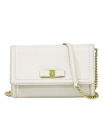 Salvatore Ferragamo Vara Bow Chain Flap Bag Leather Beige Leather Shoulder Bag Bag (view 1)