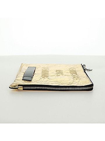 Chanel Feminine Pouch Crinkled Leather Gold Leather Clutche & Pouche Bag (view 2)