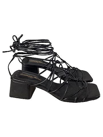 Gianvito Rossi  Gianvito Rossi Minas 45 Knotted Sandal Heels in Black Leather (view 1)