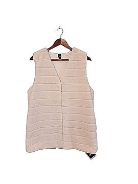 Echo Vest (view 2)
