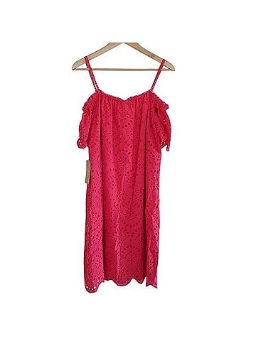 Hope & Harlow Rose Tea Eyelet Off-the-Shoulder Dress Casual Dress (view 2)