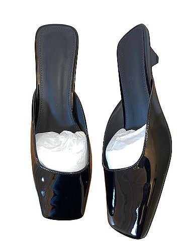 Amazon Basics Heels (view 2)