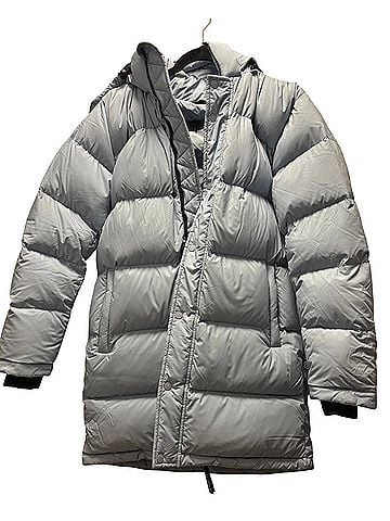 Aritzia SUPER PUFF MID CLIMATTE Snow Jacket (view 1)