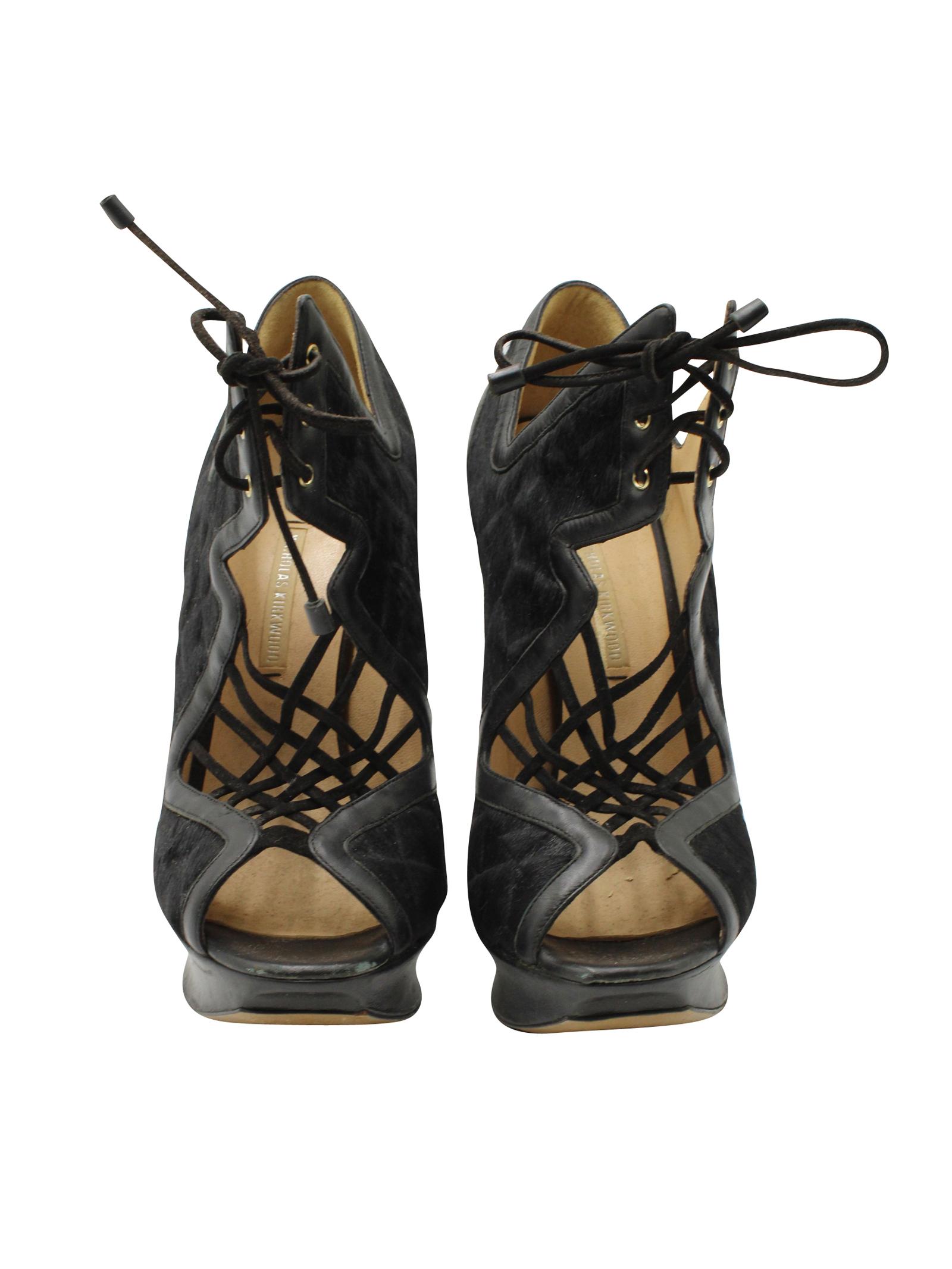 Nicholas Kirkwood Women's Shoes On Sale Up To 90% Off Retail | ThredUp