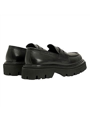 Closed Women's Round Toe Low Chunky Heel Loafer (view 2)
