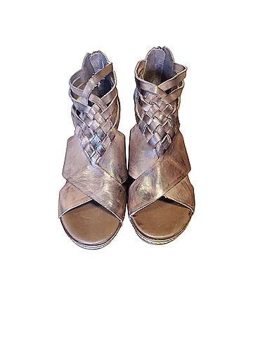 Antelope Wedges (view 1)