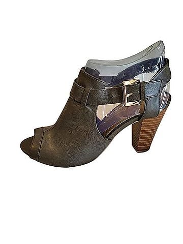 Fioni Sandals (view 1)