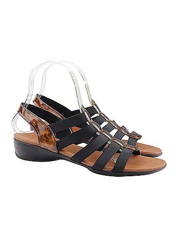 Munro American Darian Sandals (view 2)