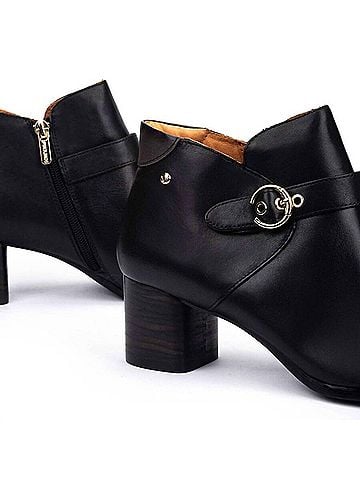 Pikolinos Women's Calafat Heeled Ankle Boots (view 2)