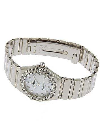 Omega Like New Omega Constellation Mini My Choice 1165 76 Mother-of-Pearl Dial 18K White Gold 64.3g Quartz 150th Anniversary Limited Edition of 999 Pieces (view 2)