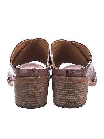 P. Monjo Heels (view 2)