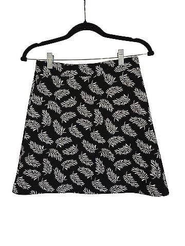 H&M Casual Skirt (view 1)