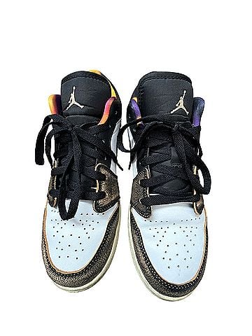 Jordan Sneakers (view 1)