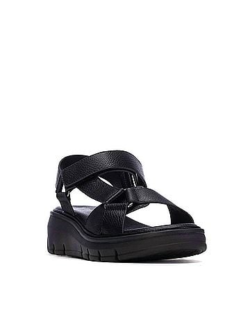 XTI Women's Pu Strap Sandal (view 2)