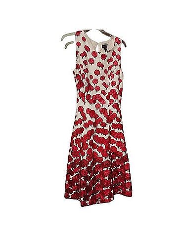 Long Tall Sally Elegant Sleeveless Floral Dress Casual Dress (view 1)