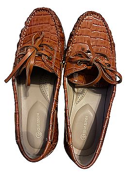 Giani Bernini Flats