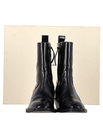aeydē Aeyde Luis Ankle Boots in Black Leather (view 2)