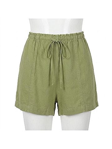 Bella Dahl Women's Seamed Ruffle Waist Short in Summer Moss (view 1)