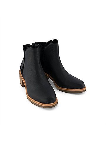 TOMS Women's Hailey Heeled Boot in Black (view 2)