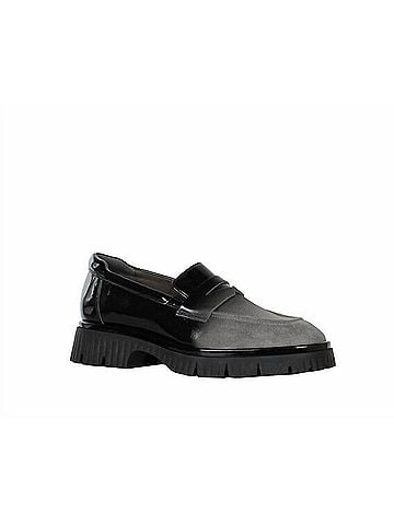 Softwaves Women's Varana Loafer in Black (view 2)
