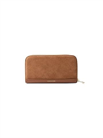 Fairfax & Favor Women's Salisbury Purse in Tan Suede (view 2)