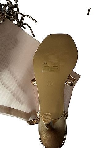 Cape Robbin Heels (view 2)