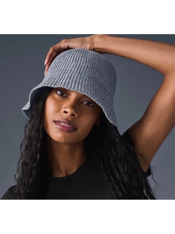 Alo Yoga Women's Accessories On Sale Up To 90% Off Retail | ThredUp