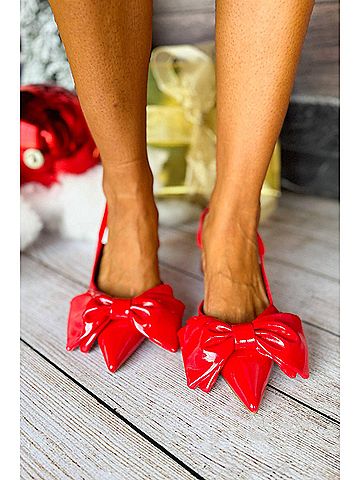 Berness Women Ruby Red Slippers in Red (view 2)